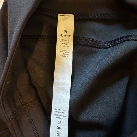 Lululemon Athletica Bundle 3 Leggings and 4 Bras - Picture 2 of 7